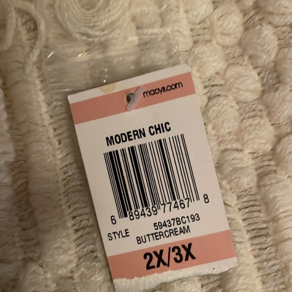 INC modern chic buttercream poncho​​​ - Picture 4 of 4
